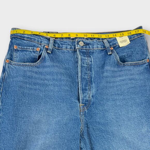 Levi's Premium Denim Ribcage Crop Bootcut Medium Wash Jazz Icon Size 34 NEW - Picture 12 of 12